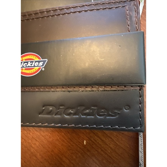 Dickies Bifold Classic Capacity Men Wallet Billfold Brown Leather Multiple Slots - Picture 5 of 7